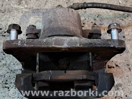 Суппорт передний правый для Toyota RAV-4 (05-12) Киев 4773042040