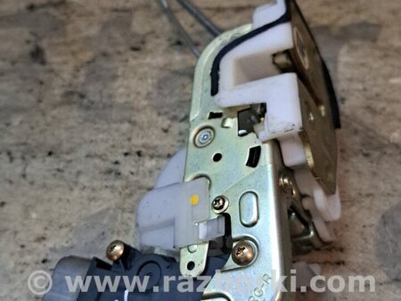 Замок двери передней правой для Honda HR-V (98-05) Киев 72110S4NG11