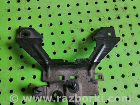 Кронштейн замка капота для Ford Fiesta Mk6 (2008-2017) Киев 1751199