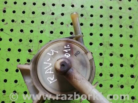 Бачок гидроусилителя для Toyota RAV-4 (00-05) Киев 4436042030
