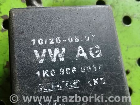 Блок управления топливным насосом для Volkswagen Jetta 6 NF (06.2010 - 04.2019) Киев 1K0906093F