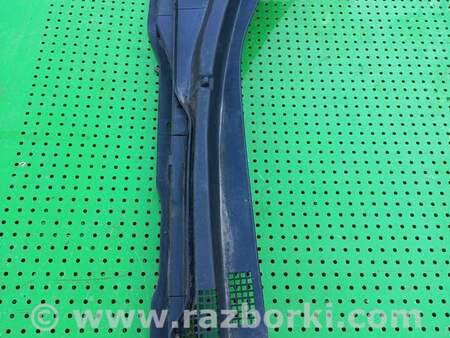 Пластик под лобовое стекло для Honda CR-V (07-11) Киев 74228SWWG00