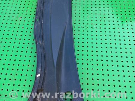 Пластик под лобовое стекло для Toyota Avensis T250 (02.2003-10.2009) Киев 5578205041