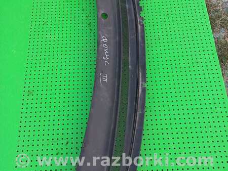 Пластик под лобовое стекло для Ford Focus 3 (01.2010 - 03.2018) Киев 1437467