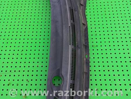 Пластик под лобовое стекло для Mitsubishi Outlander XL Киев 7405A435