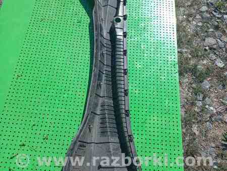 Пластик под лобовое стекло для Hyundai Santa Fe DM (12-18) Киев 861514Z000