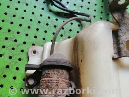 Бачок омывателя для Mitsubishi Galant (87-93) Киев MB848841