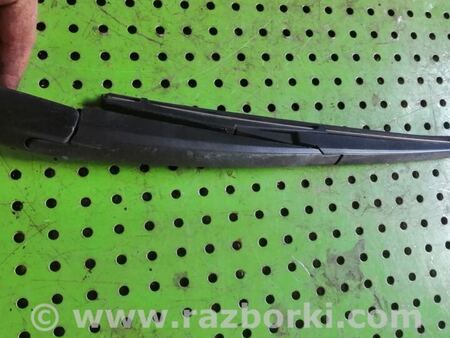 Рычаг заднего стеклоочистителя для Toyota RAV-4 (00-05) Киев 8524142040