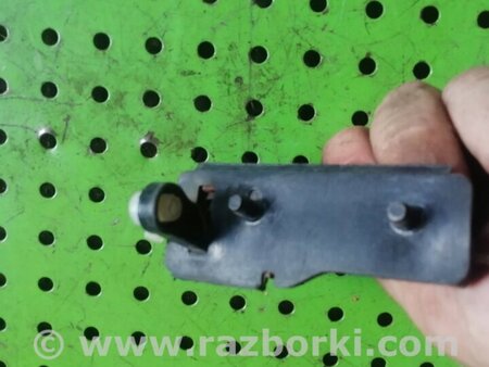 Ручка крышки багажника для Hyundai Matrix Киев 8172025020