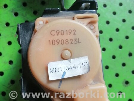 Ремень безопасности водителя для Mitsubishi L200 Киев MN173447HC