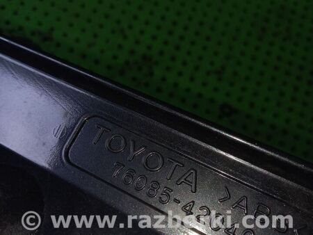 Накладка крышки багажника для Toyota RAV-4 (05-12) Киев 7608542040
