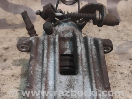 Суппорт задний левый для Audi (Ауди) A4 B7 - 8K2, 8ED, 8H7/8HE (11.2004-03.2009) Киев 8E0615423G