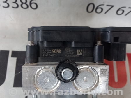 Блок ABS для Tesla Model 3 Львов 1044745-00-B, 0265956665, 2265106527