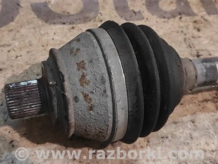 Полуось передняя правая для Audi (Ауди) A8 D3 (07.2002-10.2009) Киев 4E0407272Q