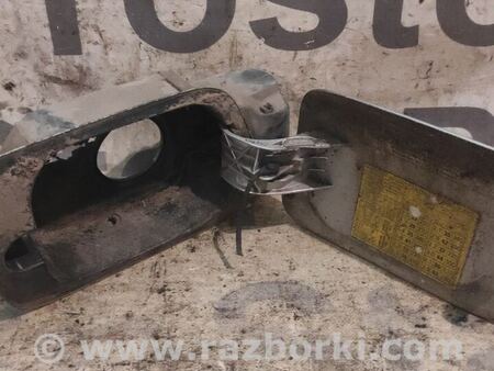 Крышка горловины топливного бака для Audi (Ауди) A8 D3 (07.2002-10.2009) Киев 4E0809857EGRU