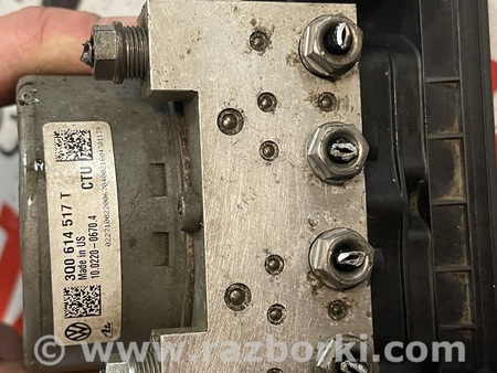 Блок ABS для Volkswagen Golf VII Mk7 (08.2012-...) Львов 3Q0614517T, 3Q0907379T