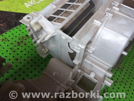 Корпус печки для Suzuki Grand Vitara Киев 7410064J96