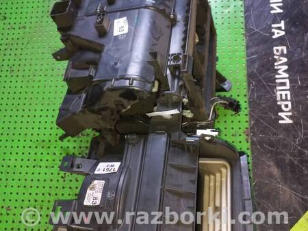 Корпус печки для Toyota Avensis T250 (02.2003-10.2009) Киев 8701005831