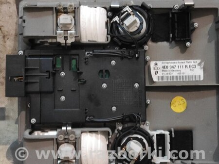 Плафон освещения основной для Audi (Ауди) A8 D3 (07.2002-10.2009) Киев 4E0947111KEC3