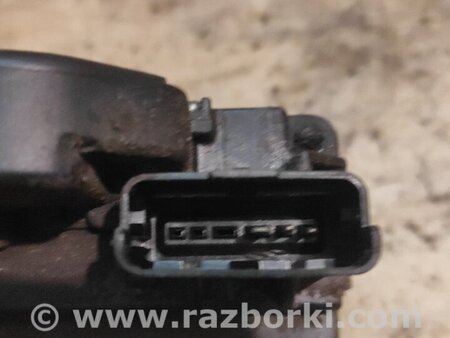 Замок двери передней правой для Nissan Micra K12 (2002-2010) Киев 80500AX11A