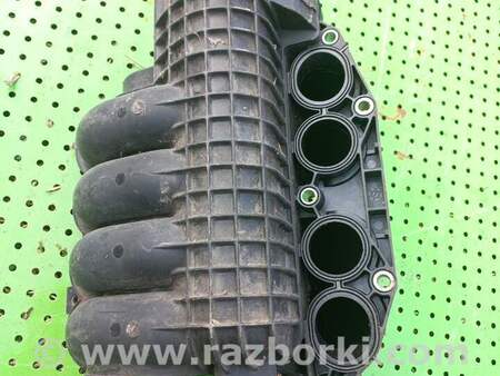 Впускной коллектор для Honda CR-V (02-06) Киев 17100PNBJ01