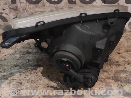 Фара передняя левая для Toyota RAV-4 (00-05) Киев 8115042160