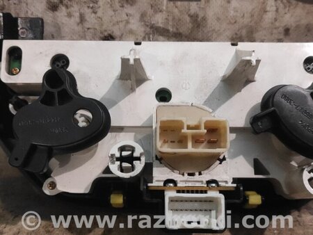 Блок управления климат-контролем для Toyota RAV-4 (00-05) Киев 5551942080