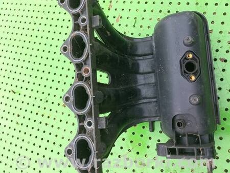 Впускной коллектор для Toyota RAV-4 (00-05) Киев 2831022653