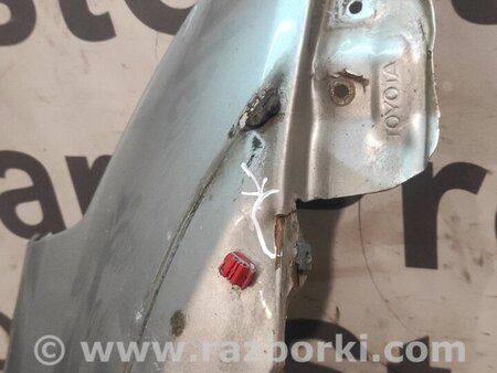 Крыло переднее правое для Toyota RAV-4 (00-05) Киев 5381142160
