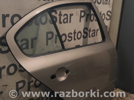 Дверь задняя правая для Skoda Octavia A5 Киев 1Z5833056