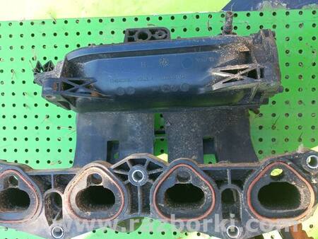 Впускной коллектор для Peugeot 307 Киев 9645400680