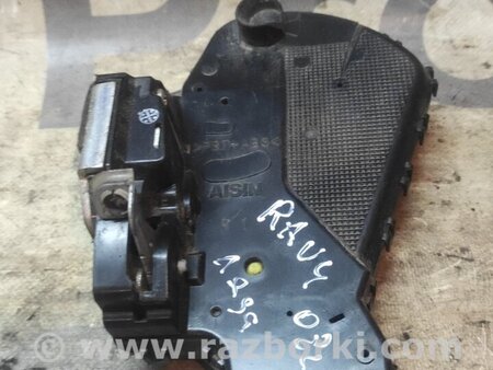 Замок крышки багажника для Toyota RAV-4 (05-12) Киев 6911042130