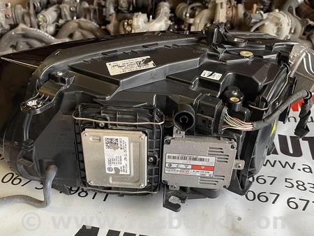 Фара передняя правая для Audi (Ауди) Q3 8U, 8UB (06.2011-03.2019) Львов 8R0941044C