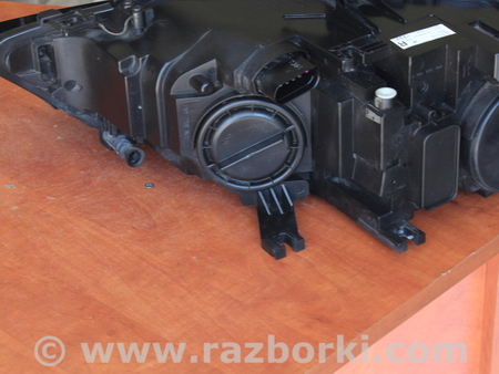 Фара передняя правая для Audi (Ауди) A4 B8 - 8K2, 8K5 (08.2007-11.2015) Львов 8K0941004L