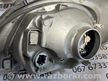 Фара передняя правая для Opel Vivaro Львов 7700311374, 91165722