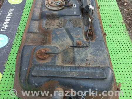 Топливный бак для Hyundai Trajet (1999-2007) Киев 311503A001