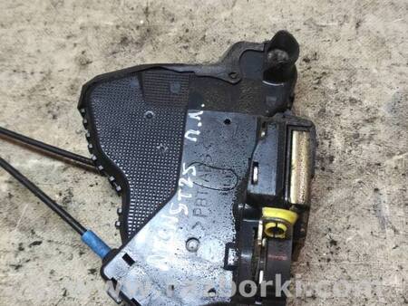 Замок двери передней левой для Toyota Avensis T250 (02.2003-10.2009) Киев 6904002151