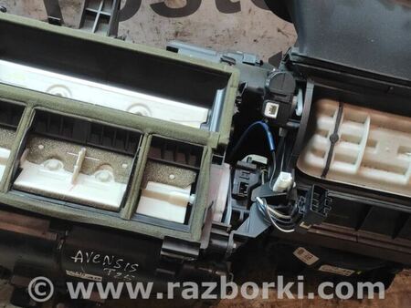 Корпус печки для Toyota Avensis T250 (02.2003-10.2009) Киев 8705005430