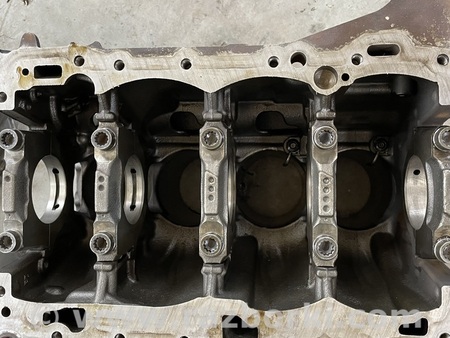 Блок цилиндров для Volkswagen Passat CC (01.2012-12.2016) Львов 06H103021L