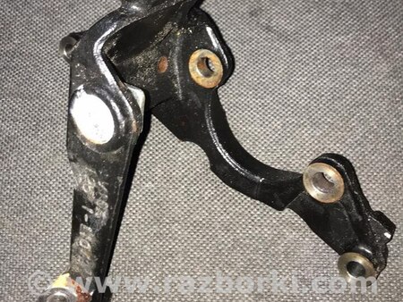 Кронштейн генератора для Toyota Land Cruiser 150 Киев 125011042