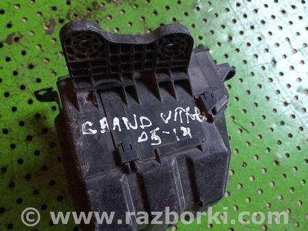 Блок предохранителей для Suzuki Grand Vitara Киев 3673564J01