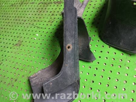 Брызговик передний левый для Toyota Corolla E150 (11.2006-08.2013) Киев 7662212260