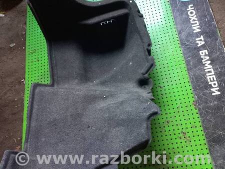 Обшивка багажника левая для Toyota Auris E150 (10.2006-11.2012) Киев 6472012040C0