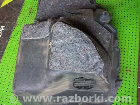 Обшивка багажника левая для Toyota Auris E150 (10.2006-11.2012) Киев 6472012040C0