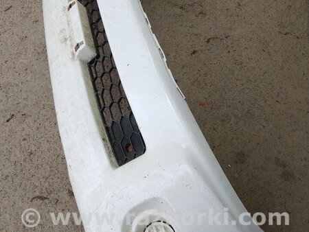 Бампер передній для Toyota Hilux Киев 52119-0K350