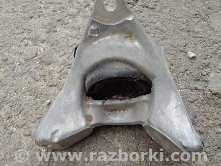 Подушка двигателя правая для Honda CR-V Киев 50820-T1T-E01