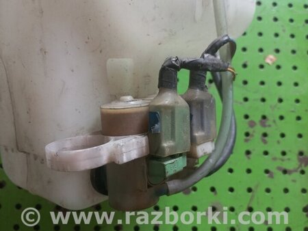 Бачок омывателя для Suzuki SX4 Киев 3845080J10