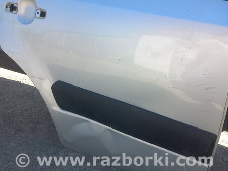 Дверь задняя правая для Suzuki SX4 Киев 6800380810