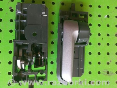 Ручка двери внутренняя для Suzuki SX4 Киев 8313063J30BWR