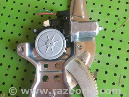 Стеклоподъемник задний правый для Suzuki SX4 Киев 8350179J12